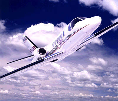 The range with full fuel and a maximum take-off weight is 3,232km.